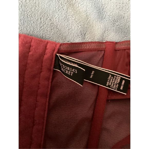 Victoria Secret Corset - Picture 5 of 13